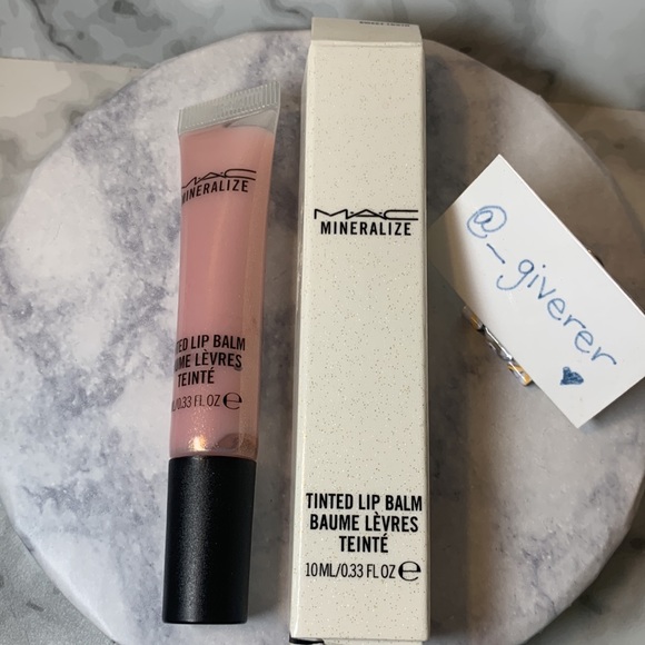 NIB SWEET TOOTH MINERALIZED TINTED LIP BALM MAC (Baking Beauties) - Picture 3 of 13